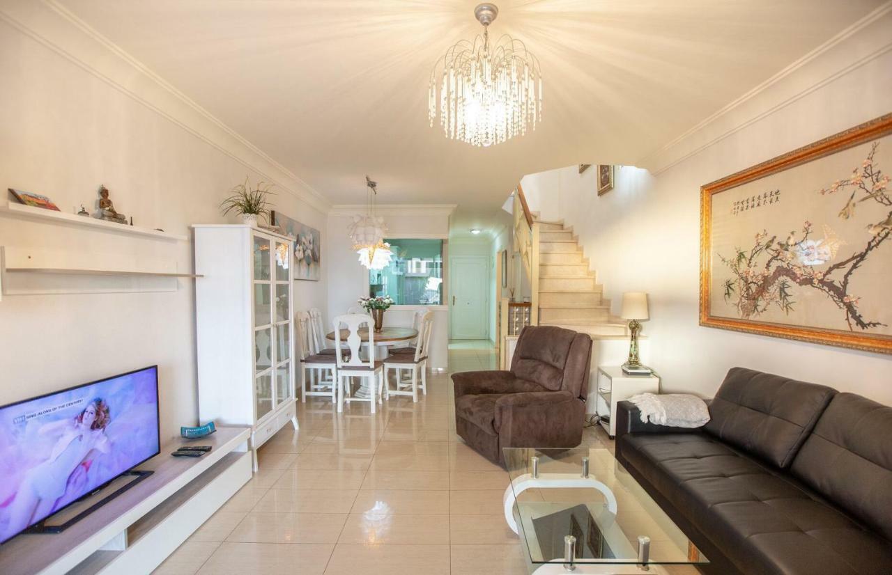 Beautiful Duplex With Ocean View For 8 Persons Apartment *